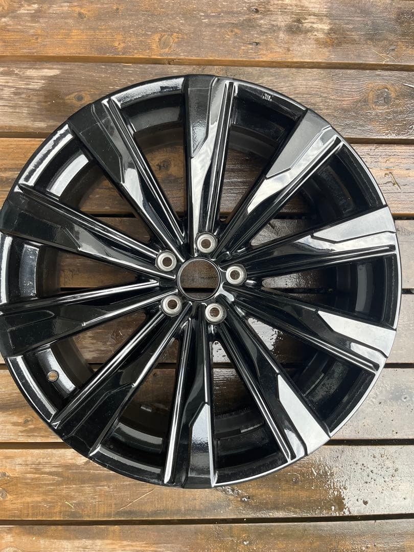 21インチ クラウンスポーツブラックホイール