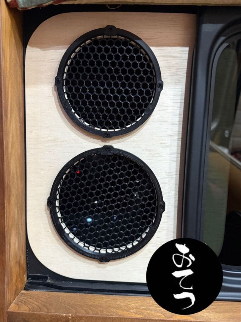 ハイエース WAVE2 WAVE3 運転席側小窓 クリア塗装 アタッチメント付