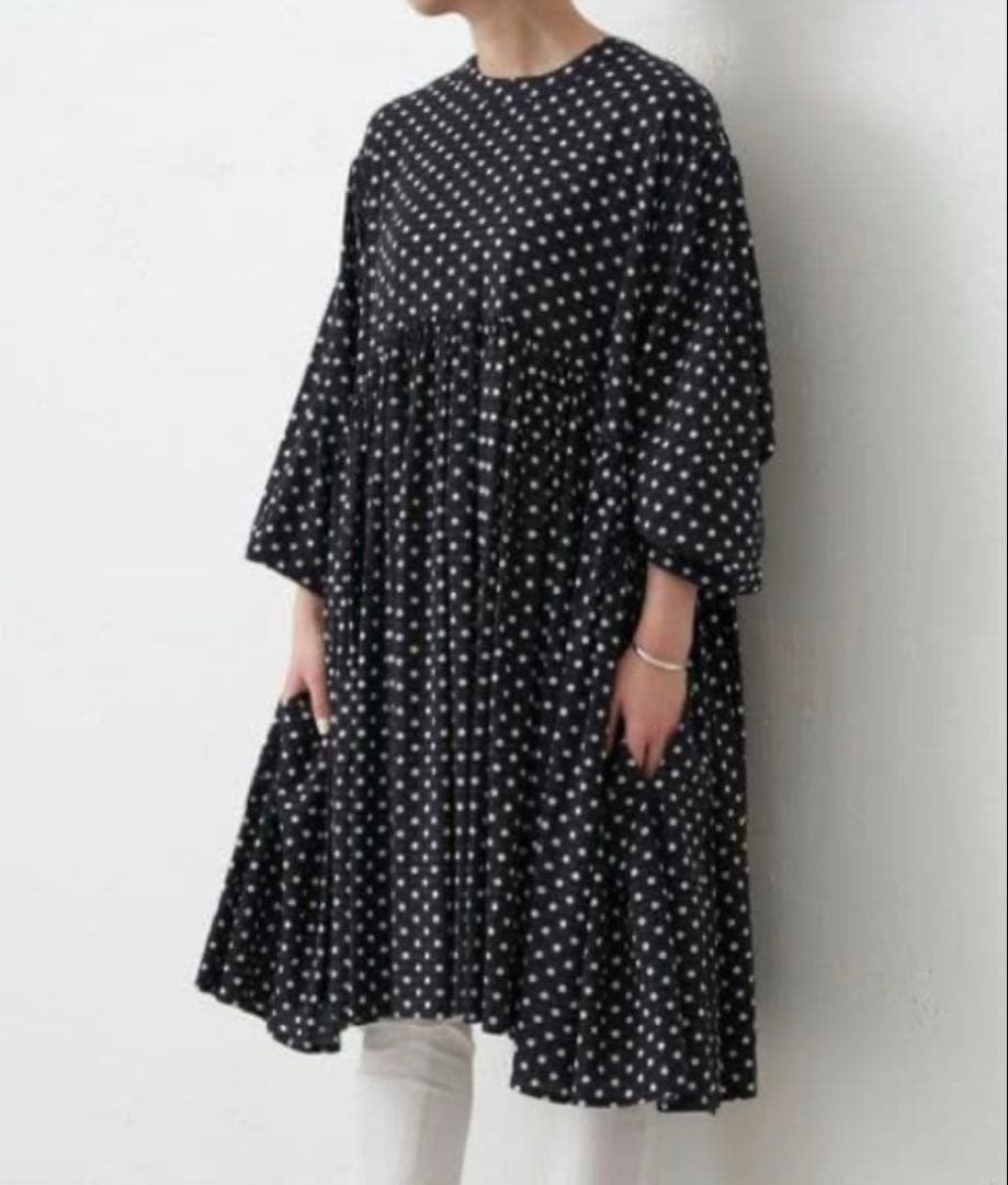 美品✨ビアズリー　ドットギャザーワンピース　チュニック　超フレア