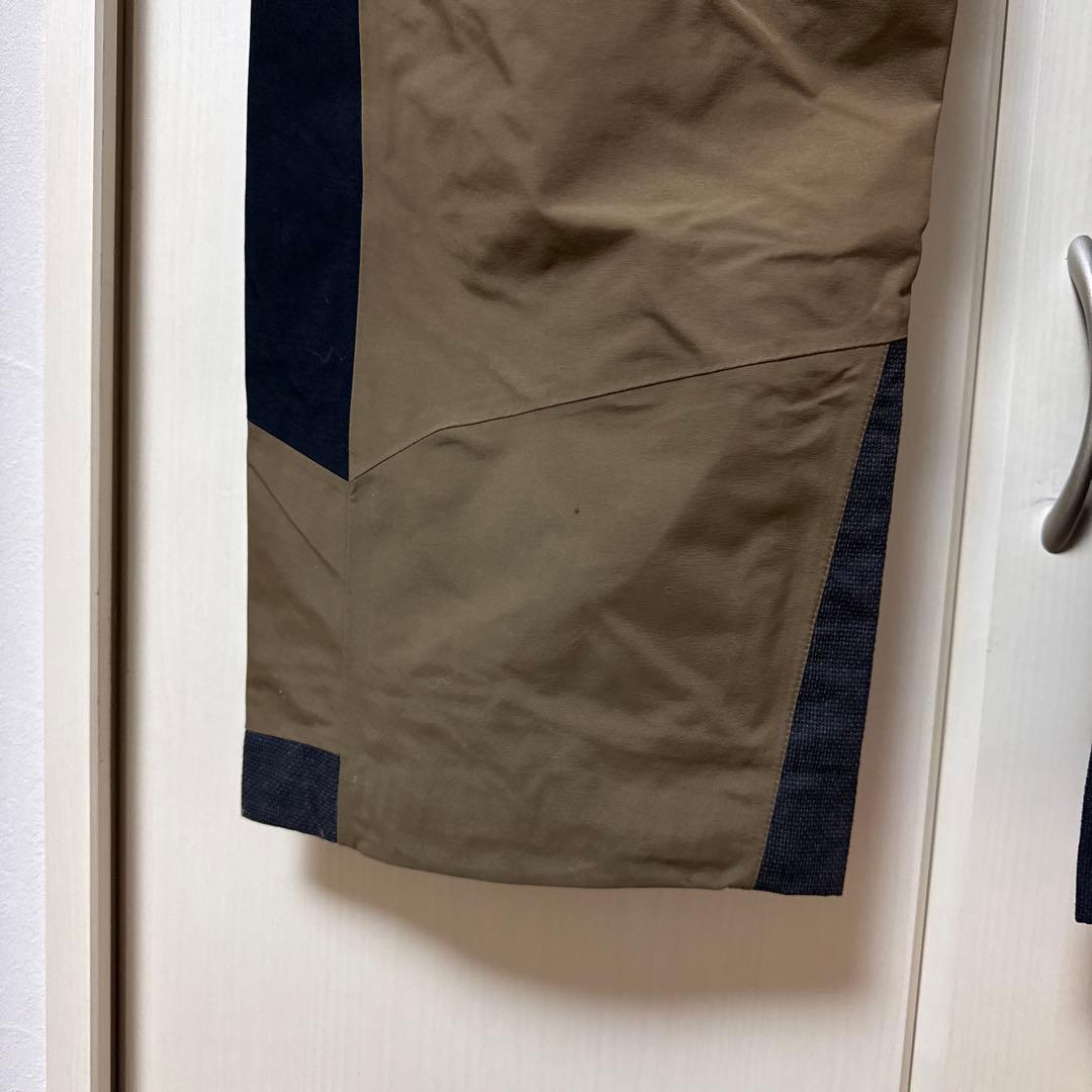 24時間限定お値下げ新品未使用　Haglöfs GORE-TEX パンツ