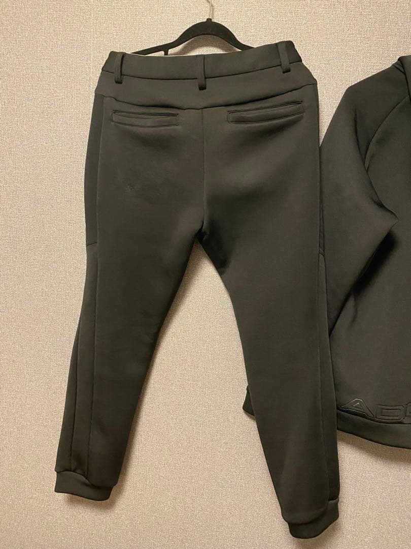 adidas ブラック フーディー パンツセット