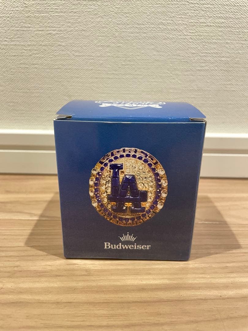 ドジャース　フリーマン選手のレプリカリング