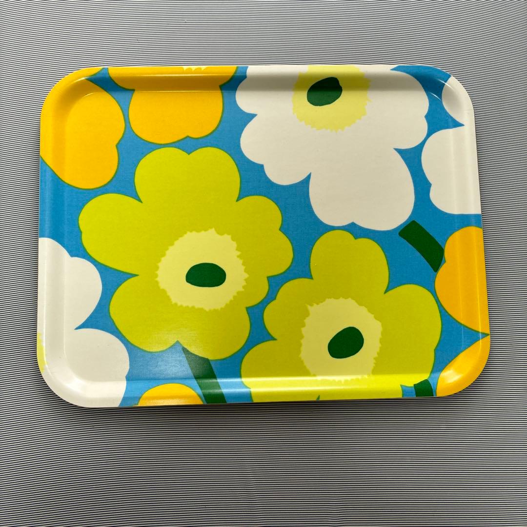 マリメッコ　廃盤カラー　トレイ