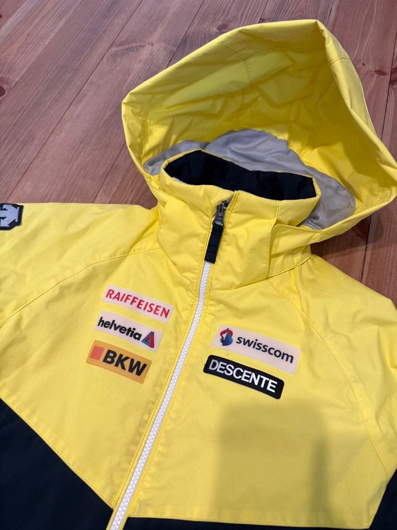 デサント DESCENTE スキーウェア上下　イエロー/ネイビー　130