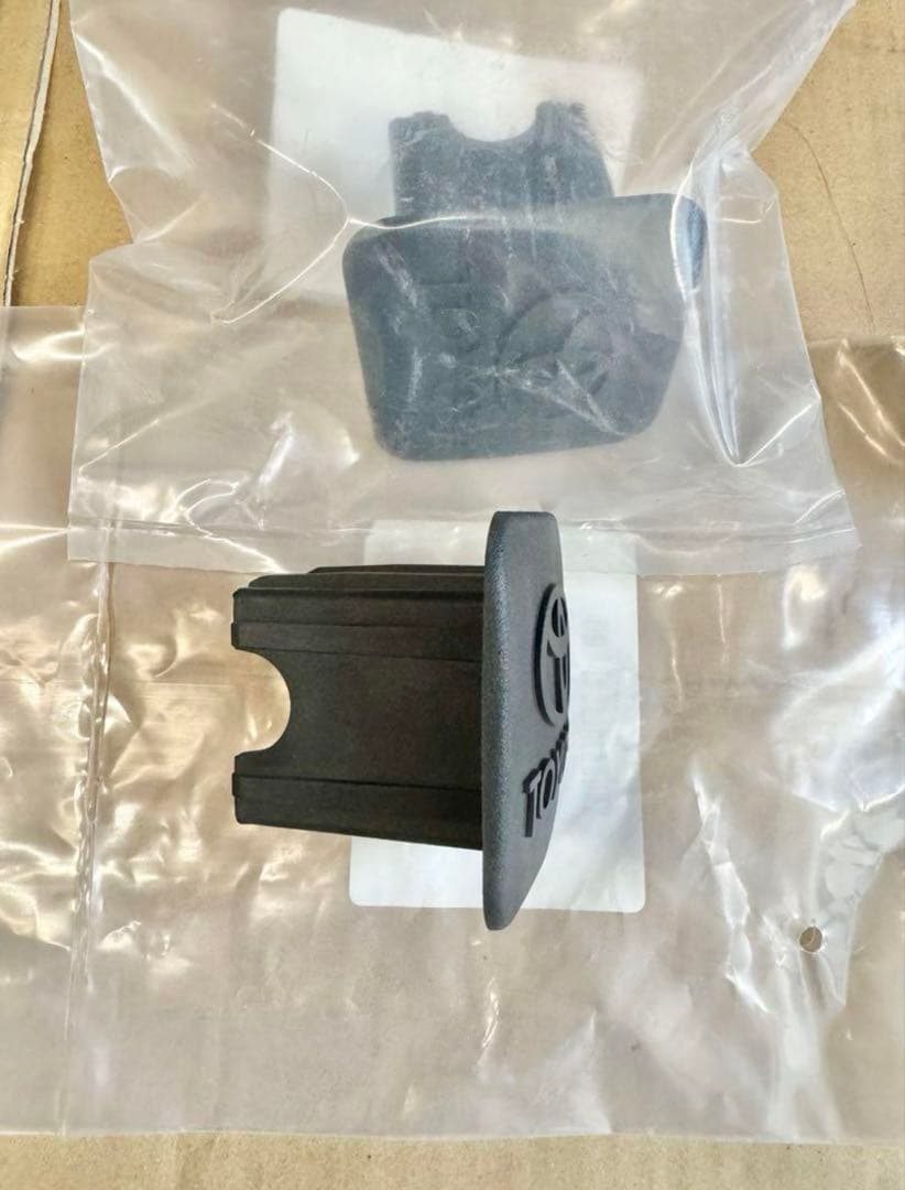 『セット品』 純正 ランクル 250 ヒッチカバー ガーニッシュ ハーフカバー