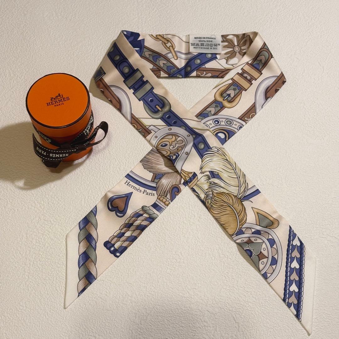 HERMES ツイリーHARNAIS DE COEUR アルネドゥクール