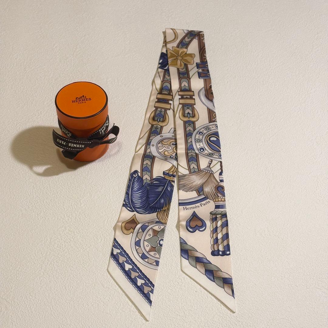 HERMES ツイリーHARNAIS DE COEUR アルネドゥクール