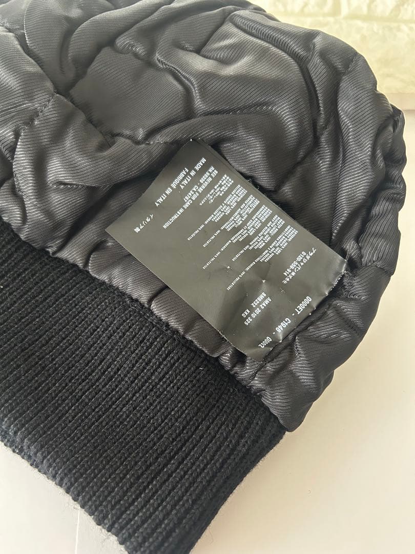 PRADA プラダ　ニット帽　ブラック　黒