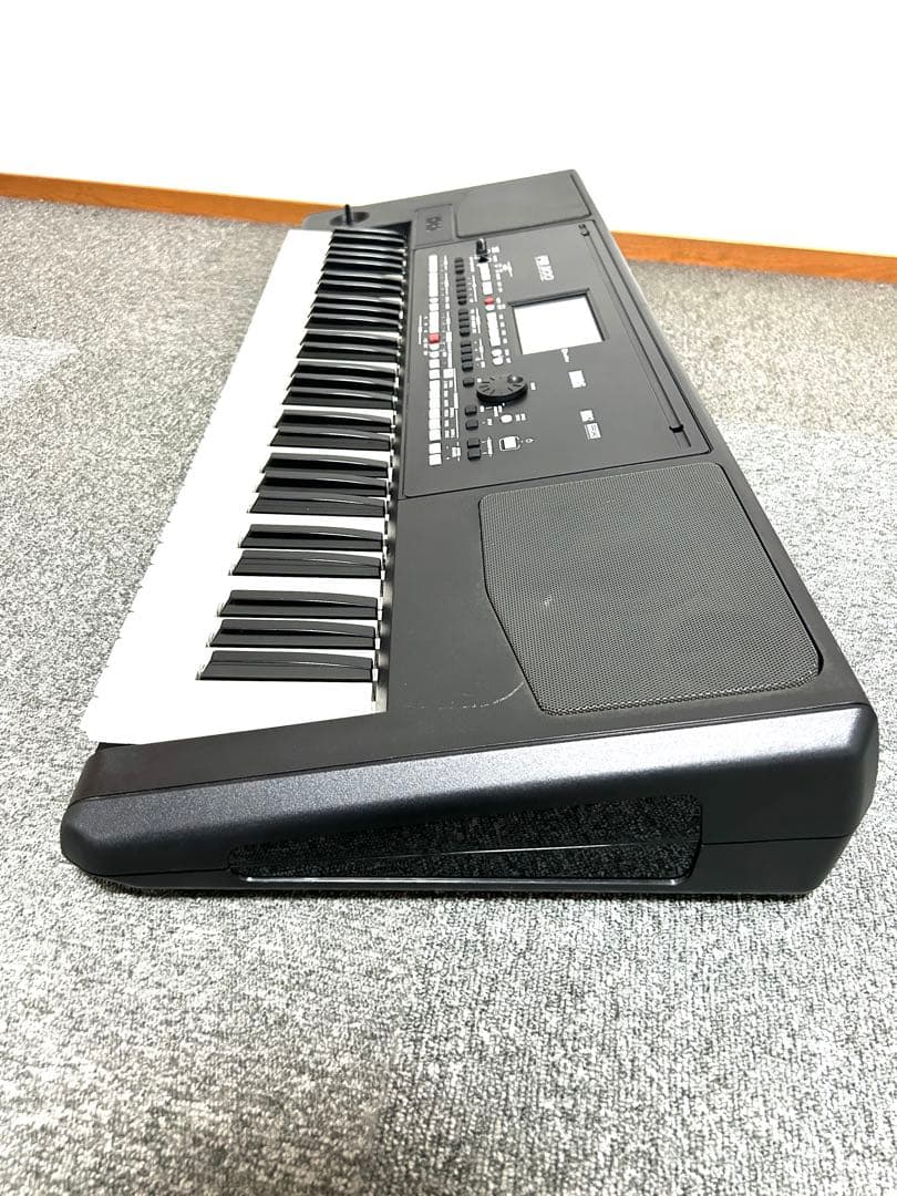 KORG コルグ Pa300 61鍵 キーボード パーソナルアレンジャー