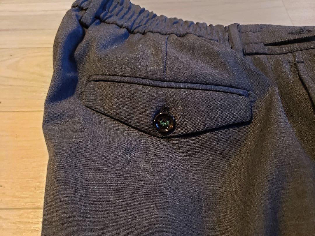 新品未使用berwich ベルトチャコールグレー48です。