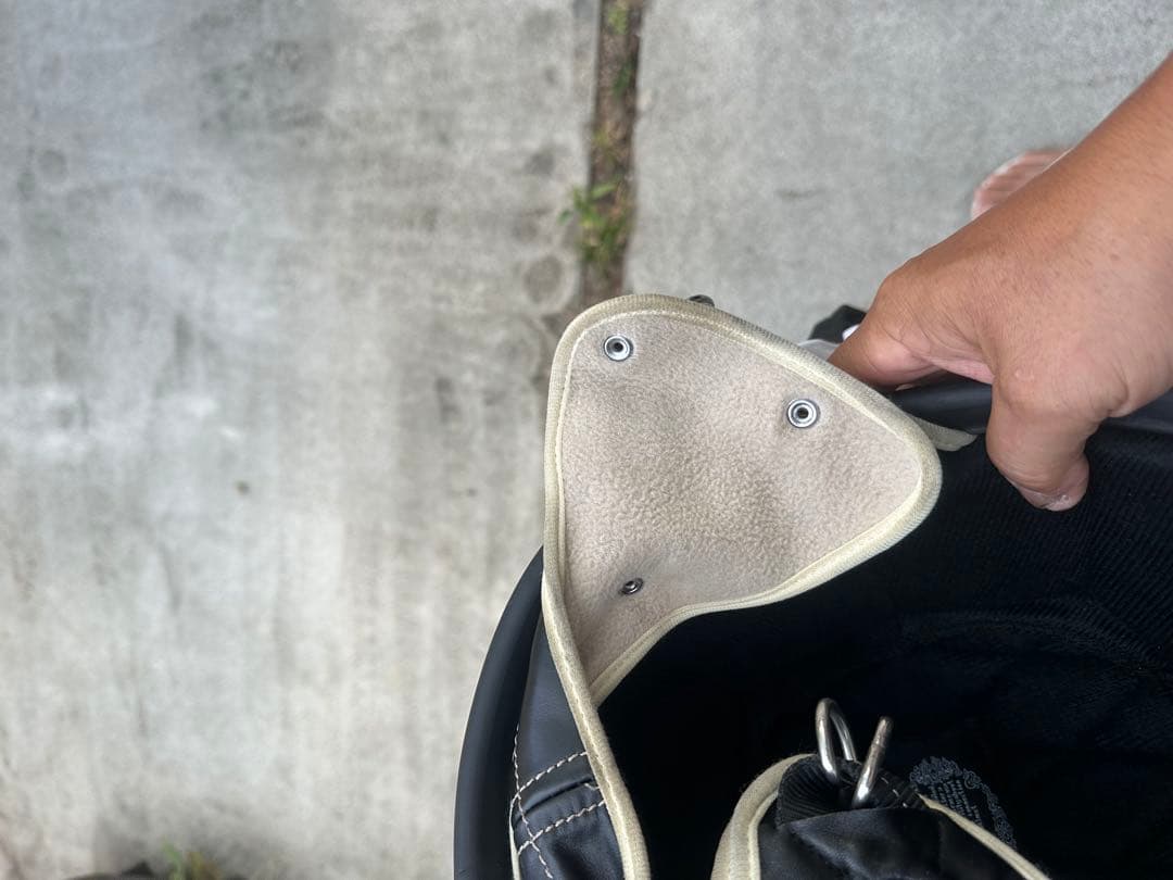 ポリスヘルメット