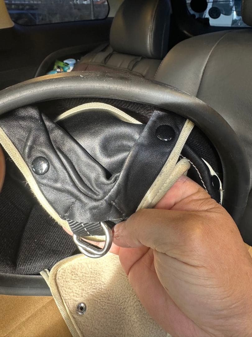 ポリスヘルメット