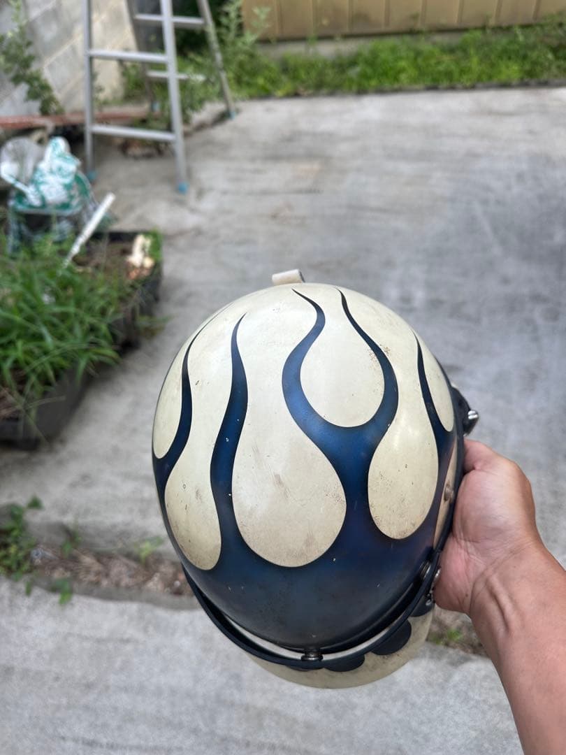 ポリスヘルメット