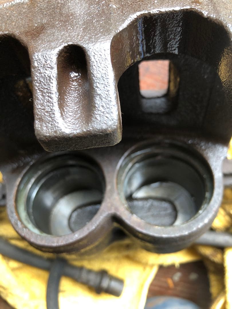 インプレッサgc8用ブレーキキャリパーフロント左右セット