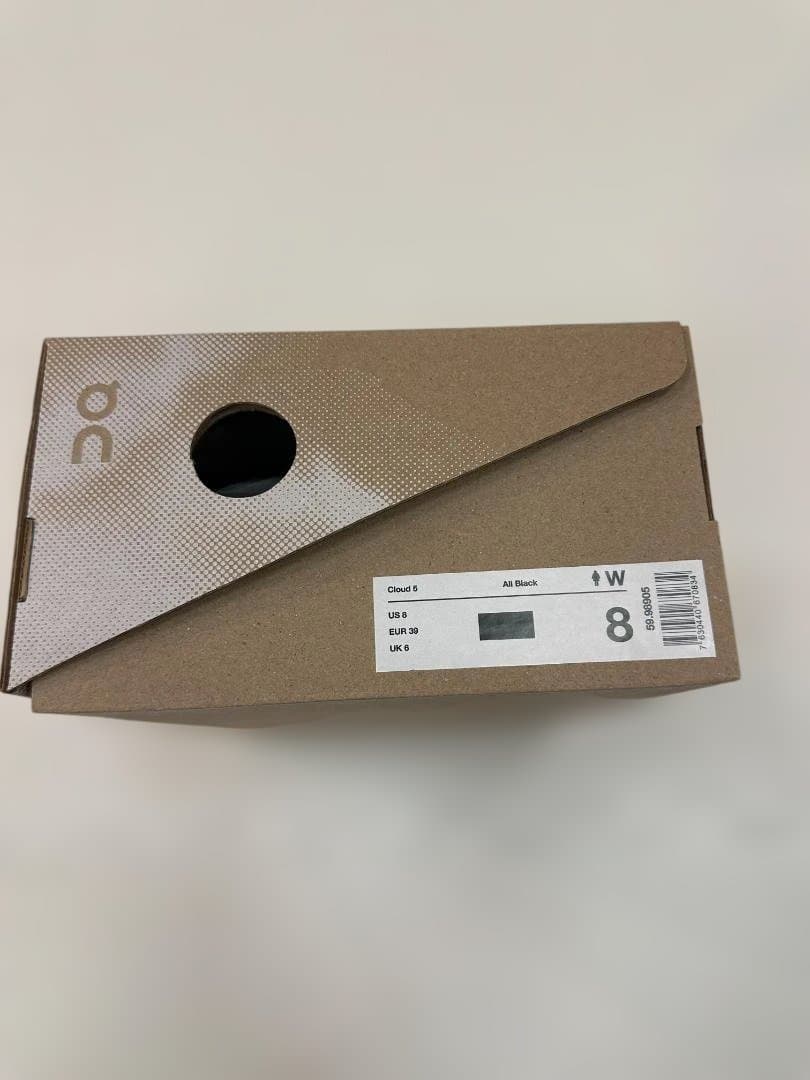 On ブラック スニーカー　レディース