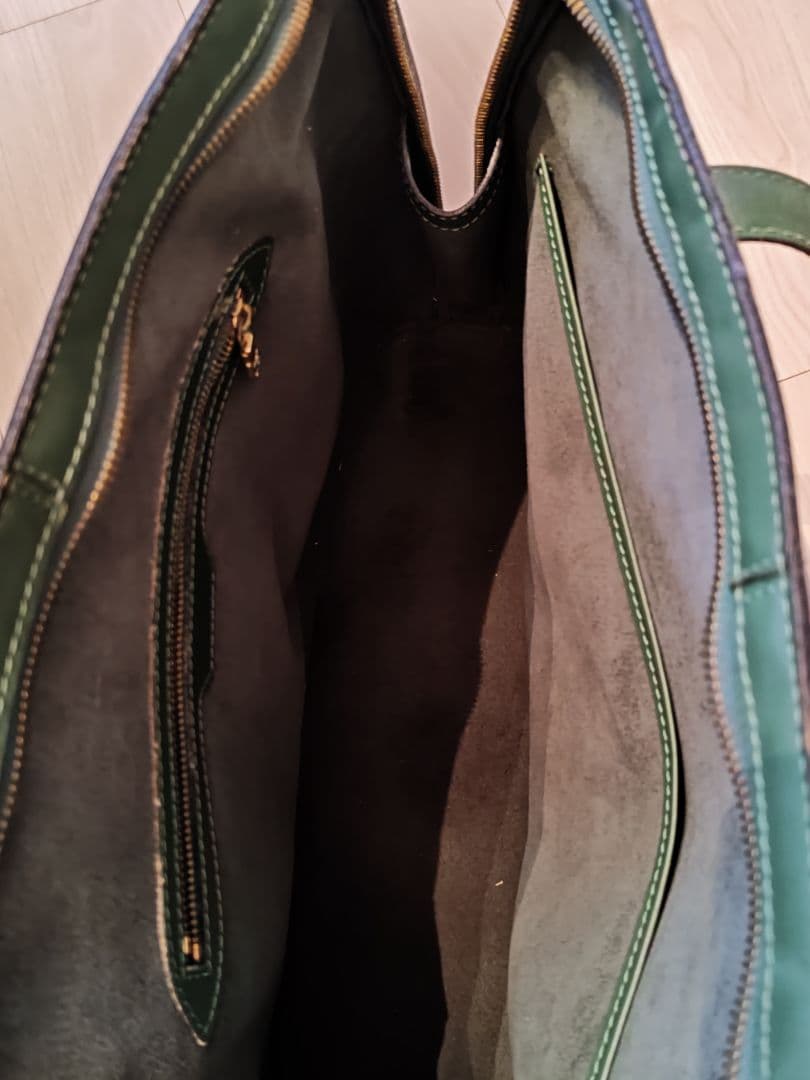 Louis Vuitton エピ グリーンショルダーバッグ