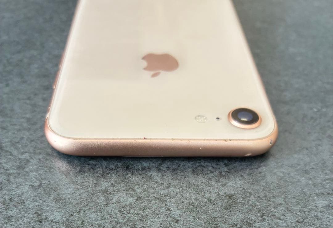 Apple iPhone 8 64GB SIMロック有り