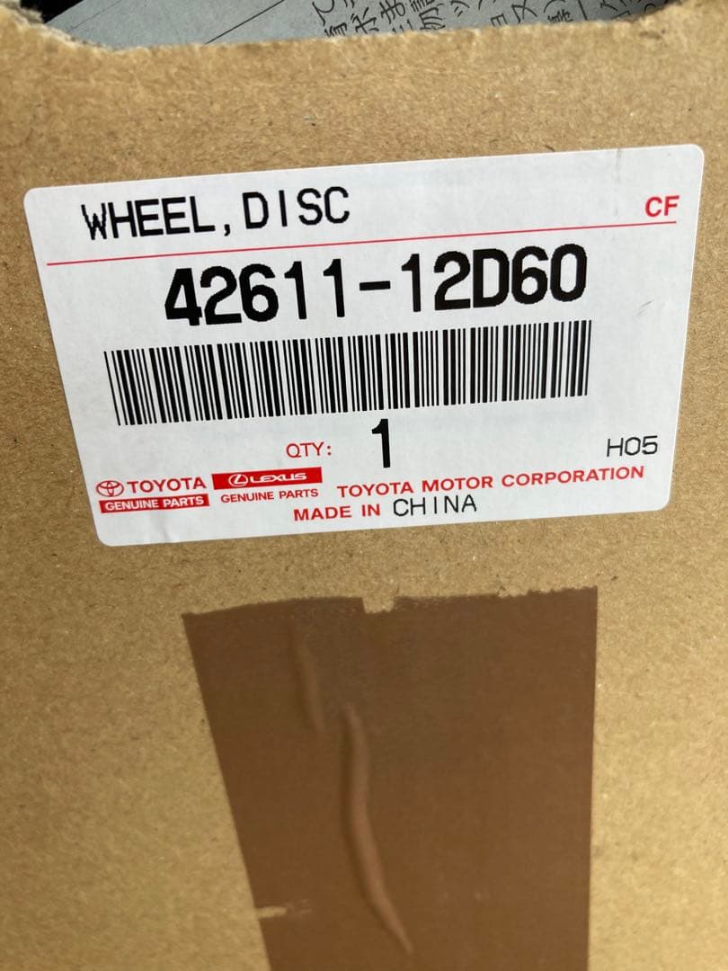 カローラスポーツ　純正18インチアルミ