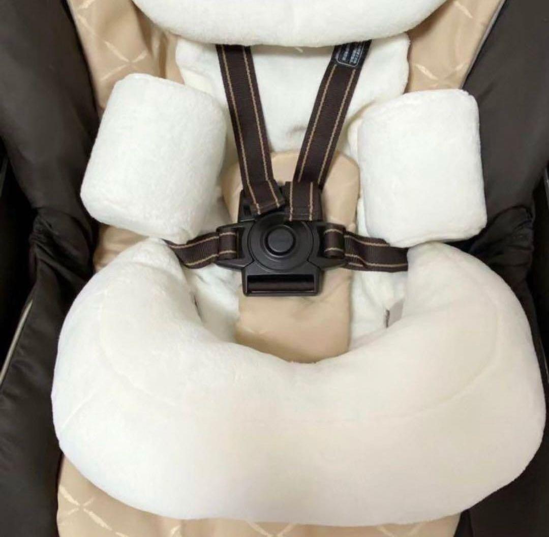 Nemulila ベビー用ハイチェア ベージュ/ブラック