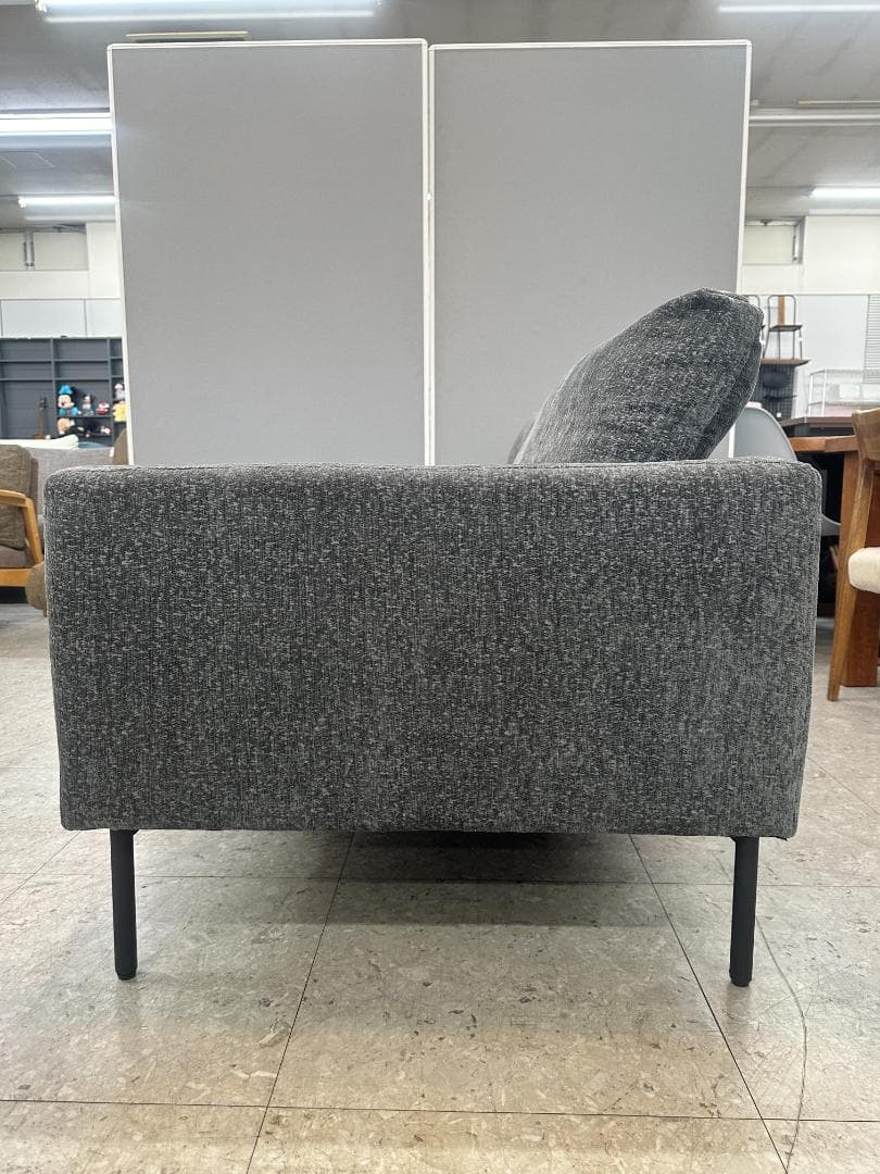 モダンデコ　2人掛けソファ　ローソファ可能　グレー