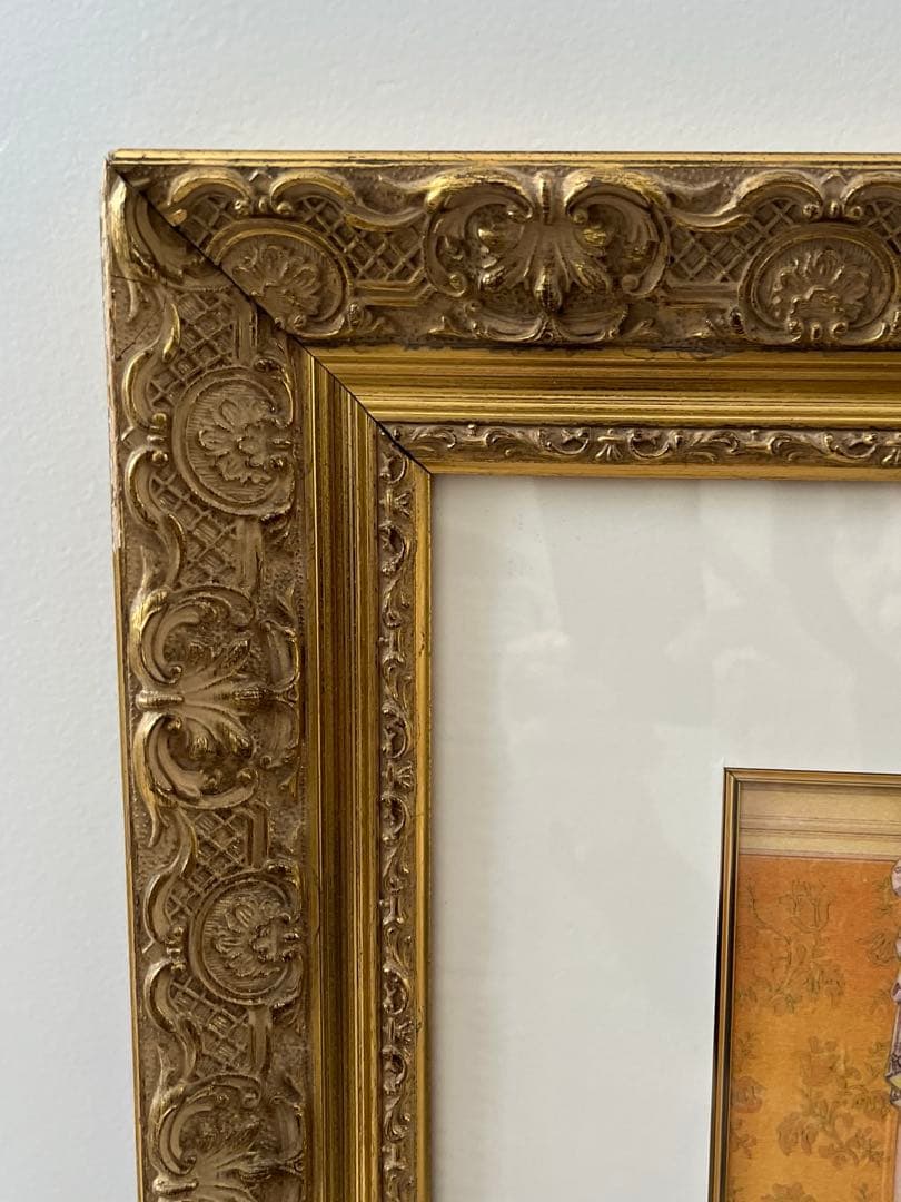 エレガントな額絵　「ウィンドウディスプレイ（窓とカーテン）」