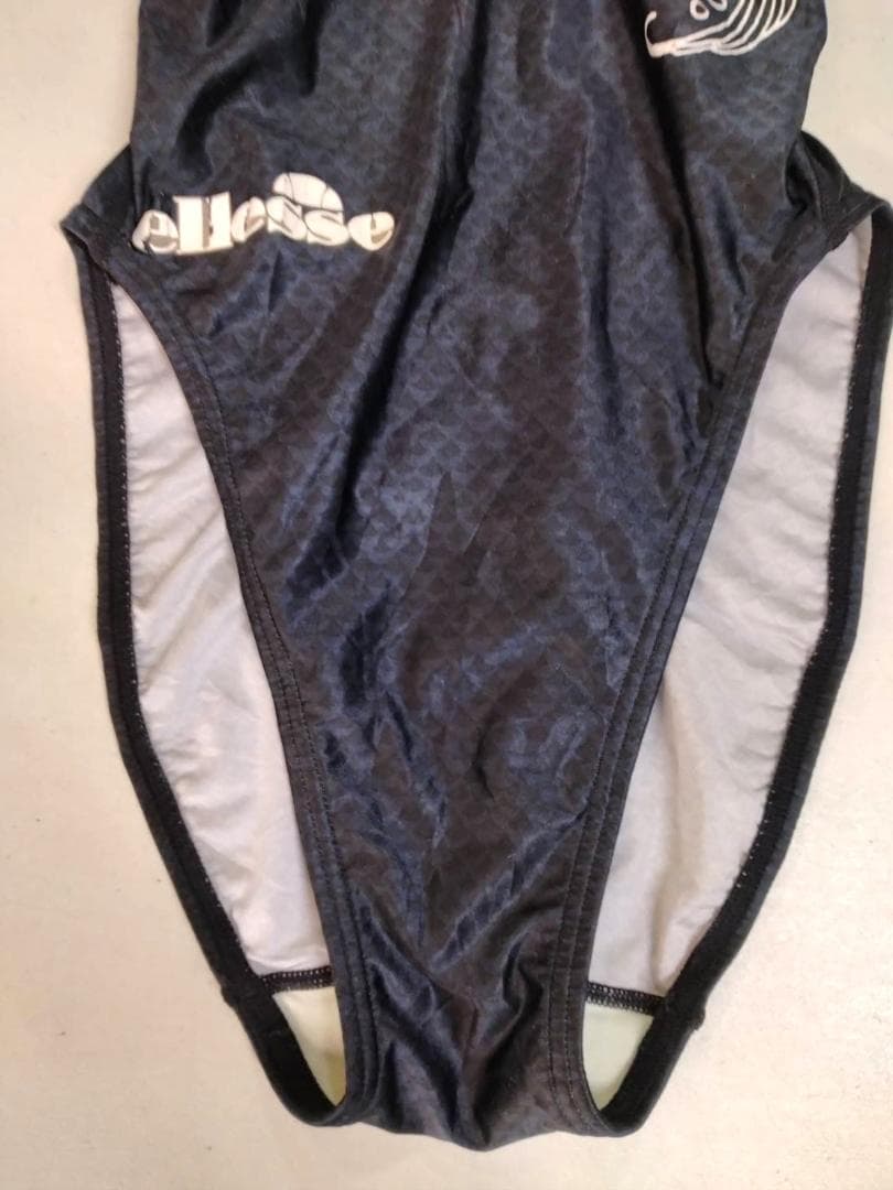 【I1176】ellesse　エレッセ　女子水着　Lサイズ