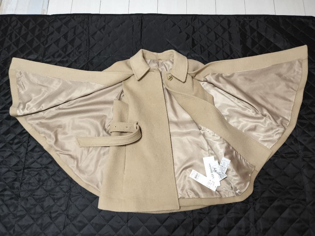 LILY BROWN ベージュ ケープコート