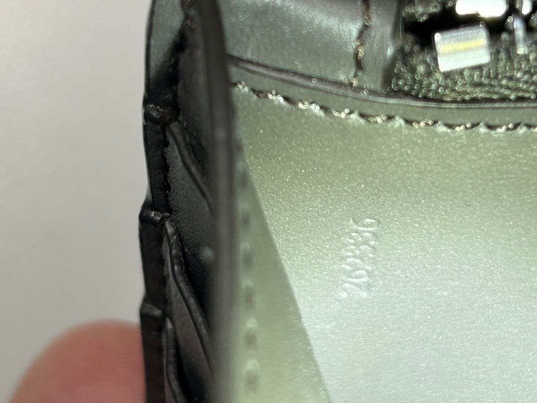 LOEWE 二つ折り財布 グレー レザー