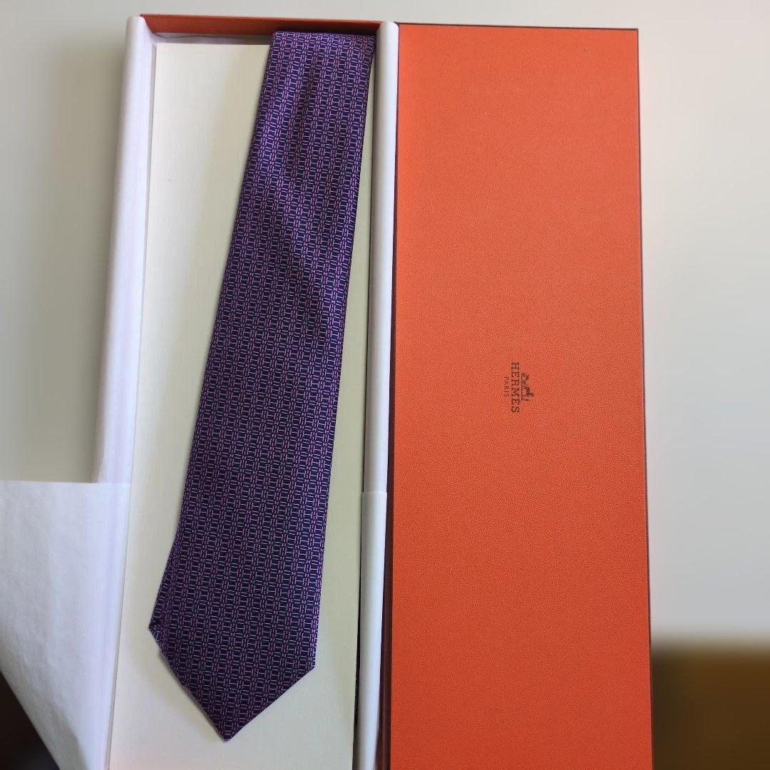 HERMÈS 紫 幾何学模様 ネクタイ