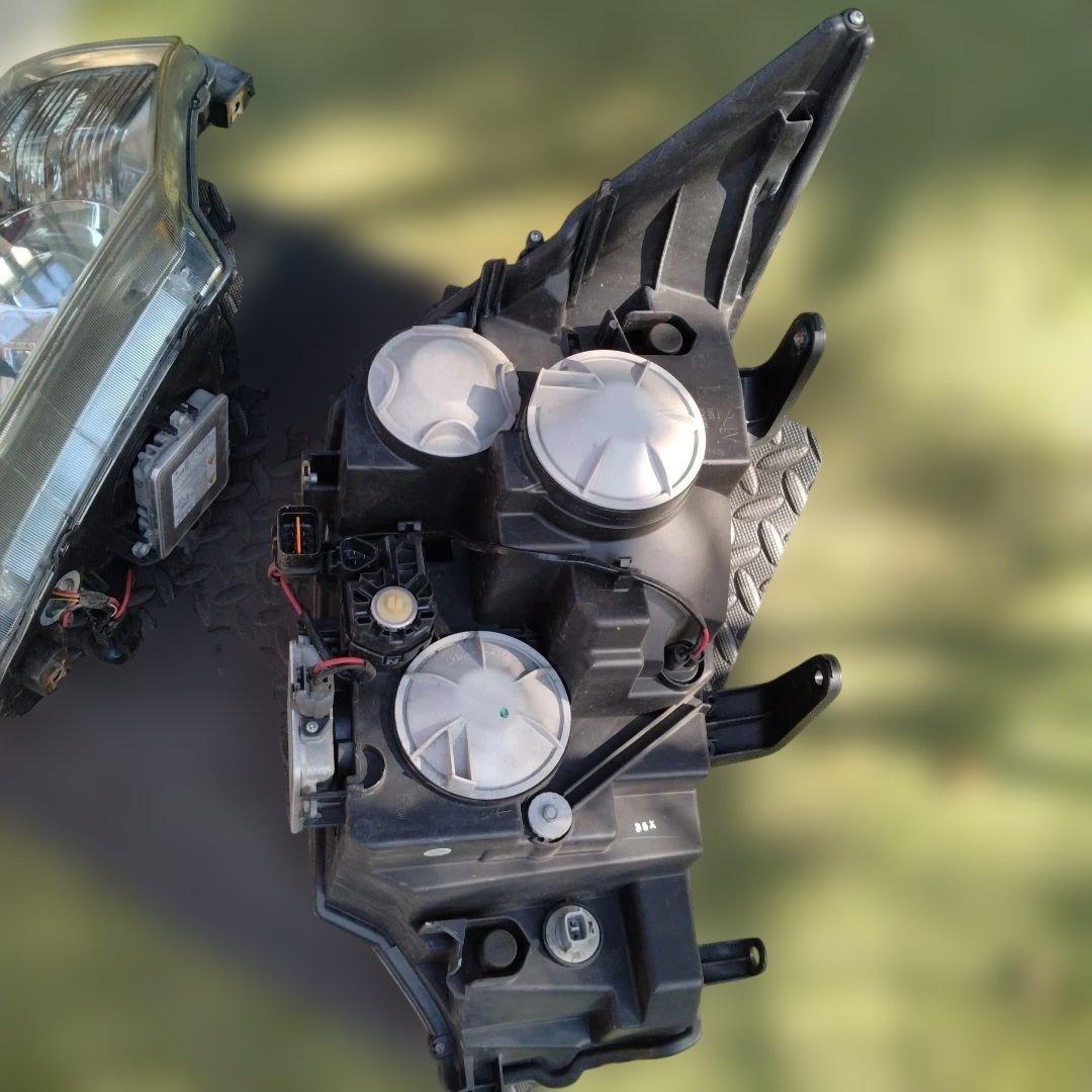 デリカD5　ヘッドライト　左右　CV2W　前期