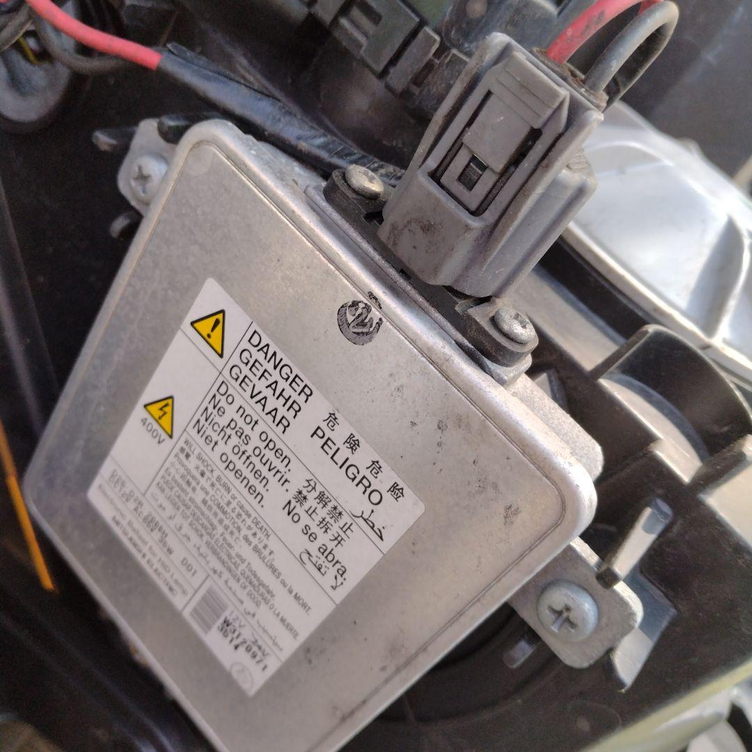 デリカD5　ヘッドライト　左右　CV2W　前期