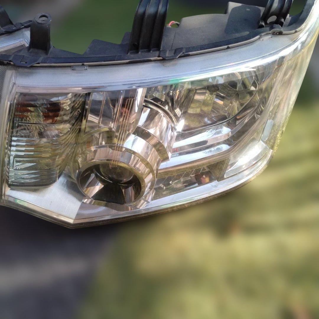 デリカD5　ヘッドライト　左右　CV2W　前期