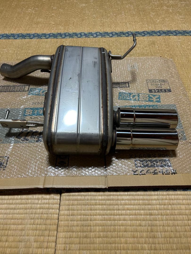 E90 320i パフォーマンスマフラー
