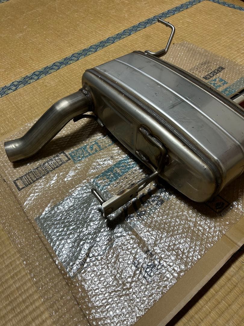  E90 320i パフォーマンスマフラー