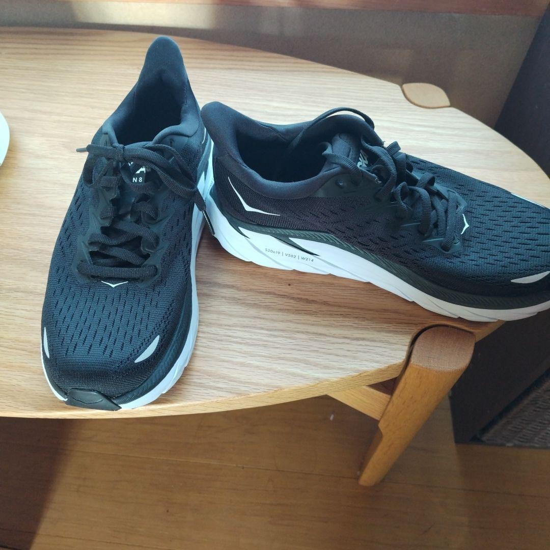 スニーカー（24.5㎝)HOKA CRIFTON８