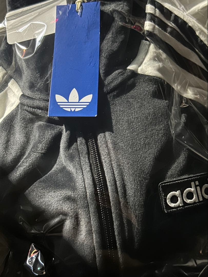 ADIDAS Mサイズ アディブレイク ベロア トラックトップ 黒 IW5581