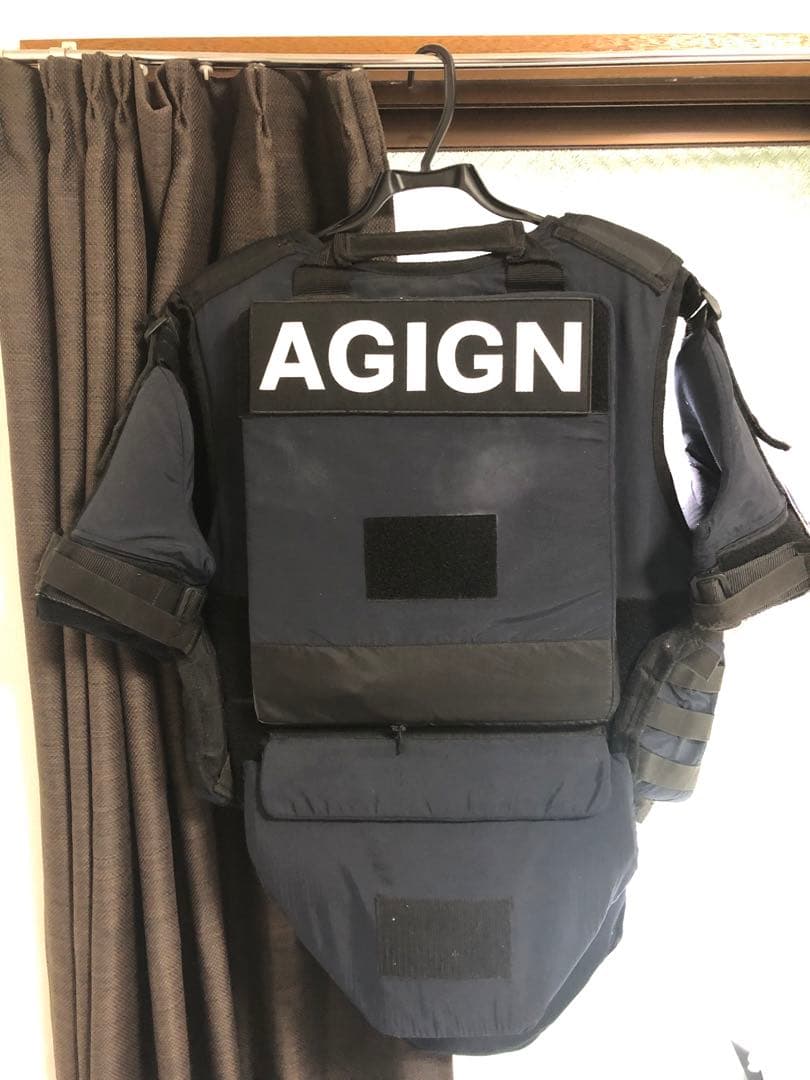 AGIGN アーマー(難あり)