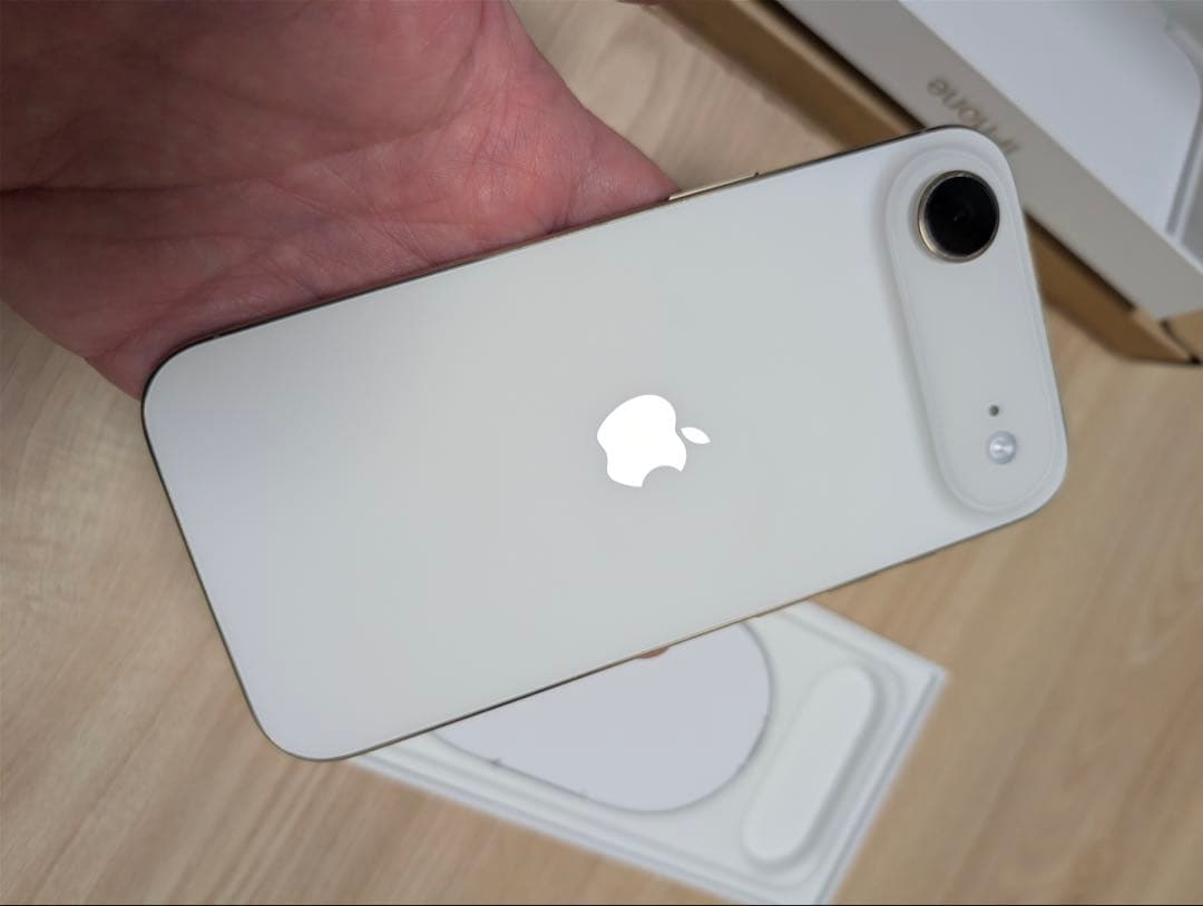 【美品】Apple iPhone 17 Air ゴールド256GB