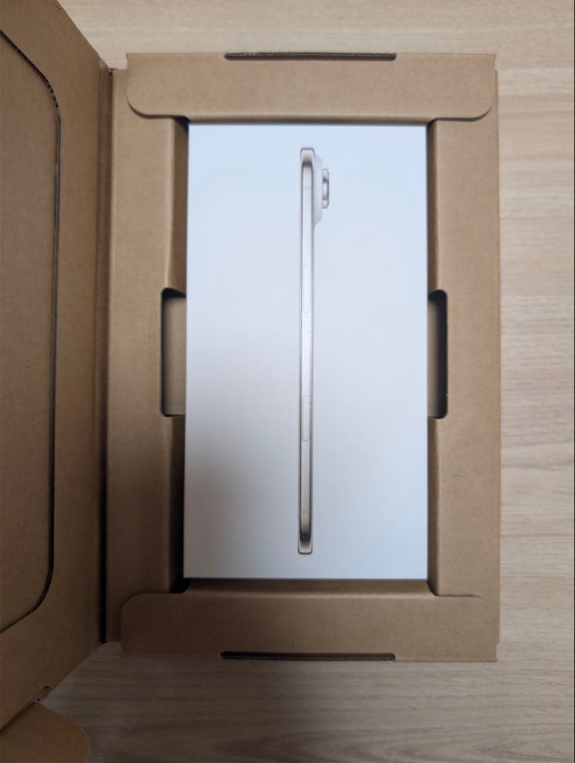 【美品】Apple iPhone 17 Air ゴールド256GB