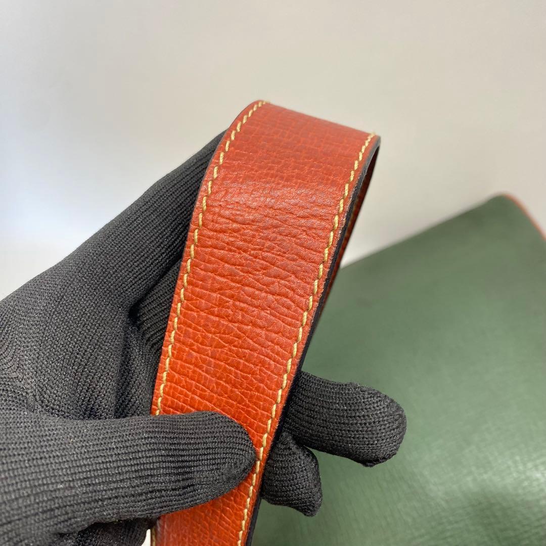 ロエベ グリーンショルダーバッグ 型押しレザー ビンテージ