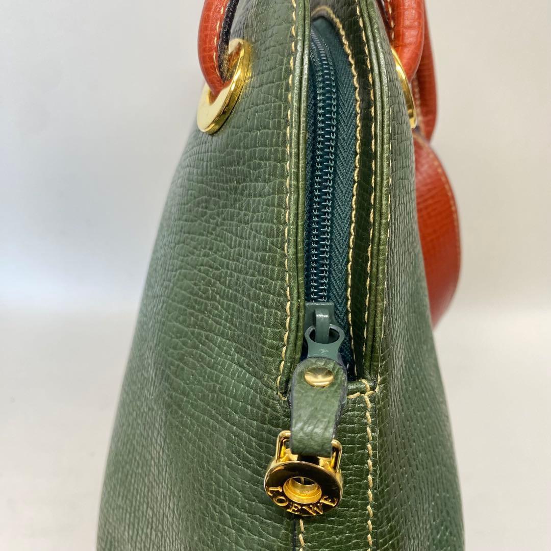 ロエベ グリーンショルダーバッグ 型押しレザー ビンテージ