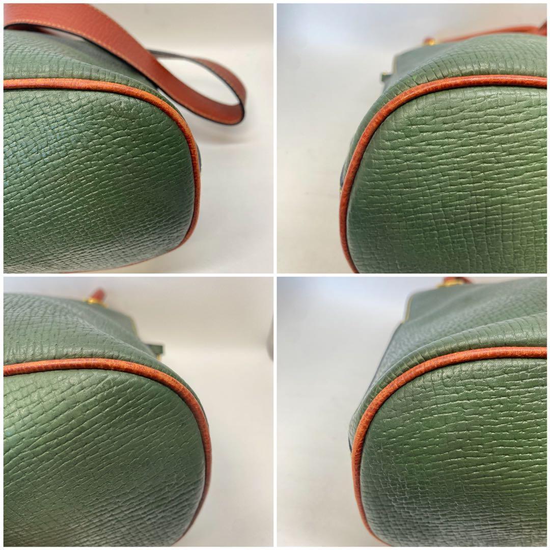 ロエベ グリーンショルダーバッグ 型押しレザー ビンテージ