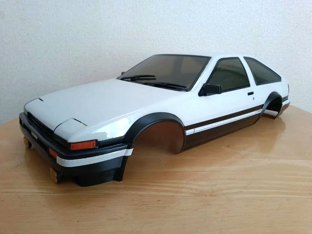 京商フェーザーD2 トヨタスプリンタートレノAE86 未走行ボディ