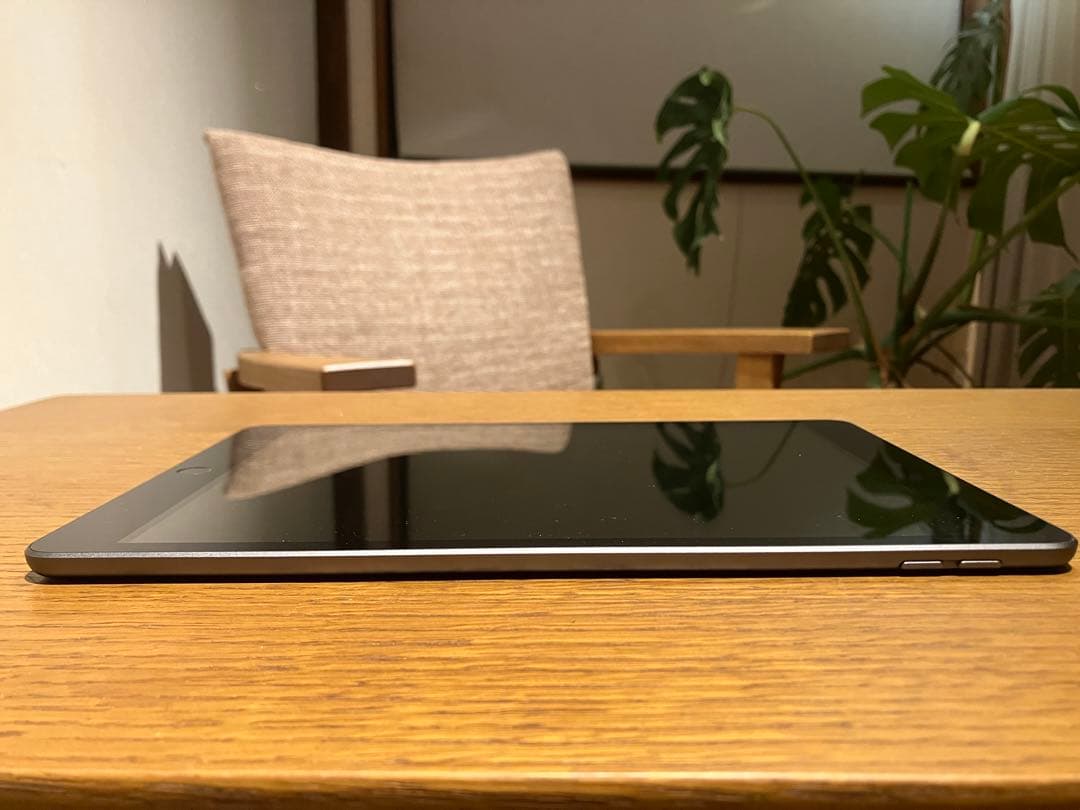 iPad (第7世代) Wi-Fiモデル.128GB.スペースグレー