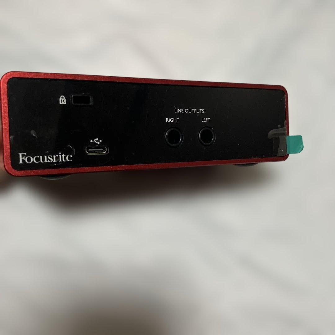 Focusrite scarlett solo 箱あり