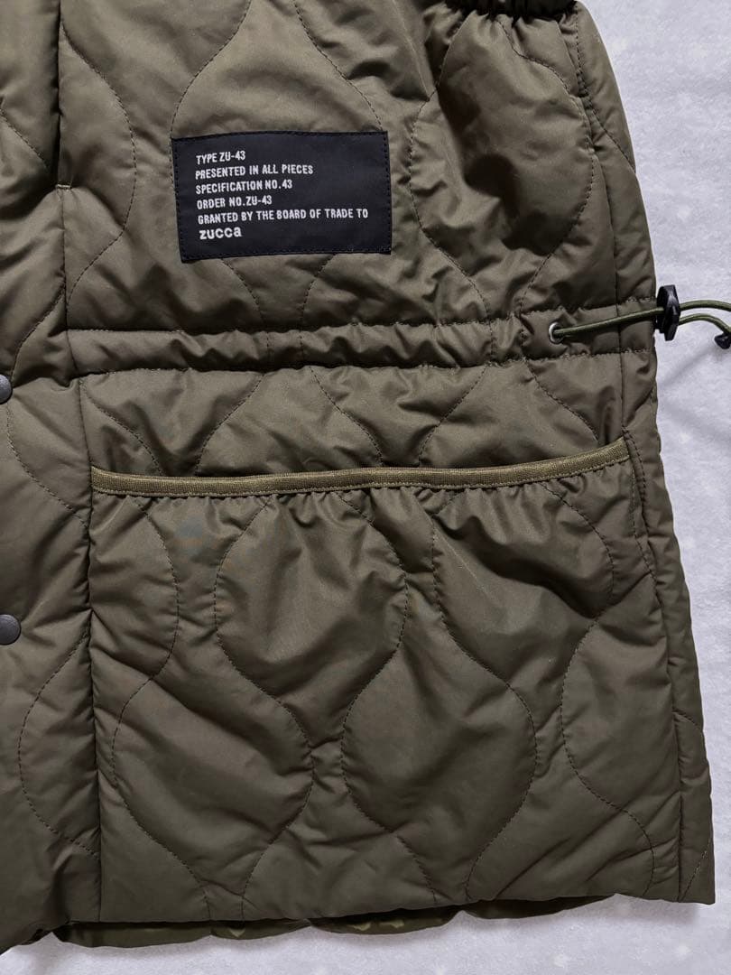 zuccaズッカオリーブ色 キルティングベスト