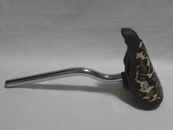 DNAデザートカモ迷彩サドルBMXモトクロスビーチクルーザーファットローライダー