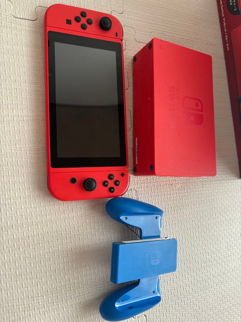 Nintendo Switch 本体 レッド 充電器付き