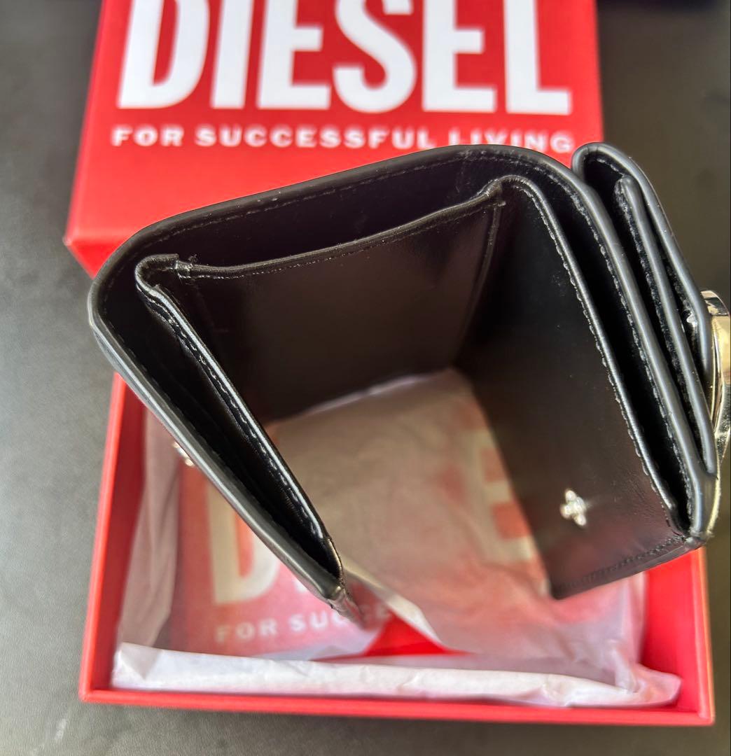 diesel 三つ折り財布　箱付き