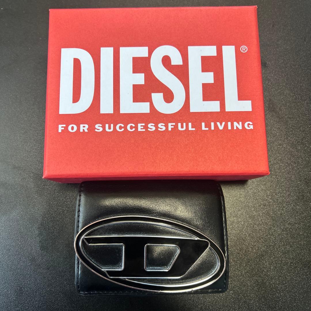 diesel 三つ折り財布　箱付き
